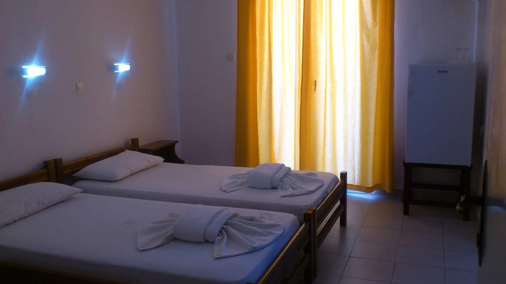 Hotel Rodon Skala  Exterior photo